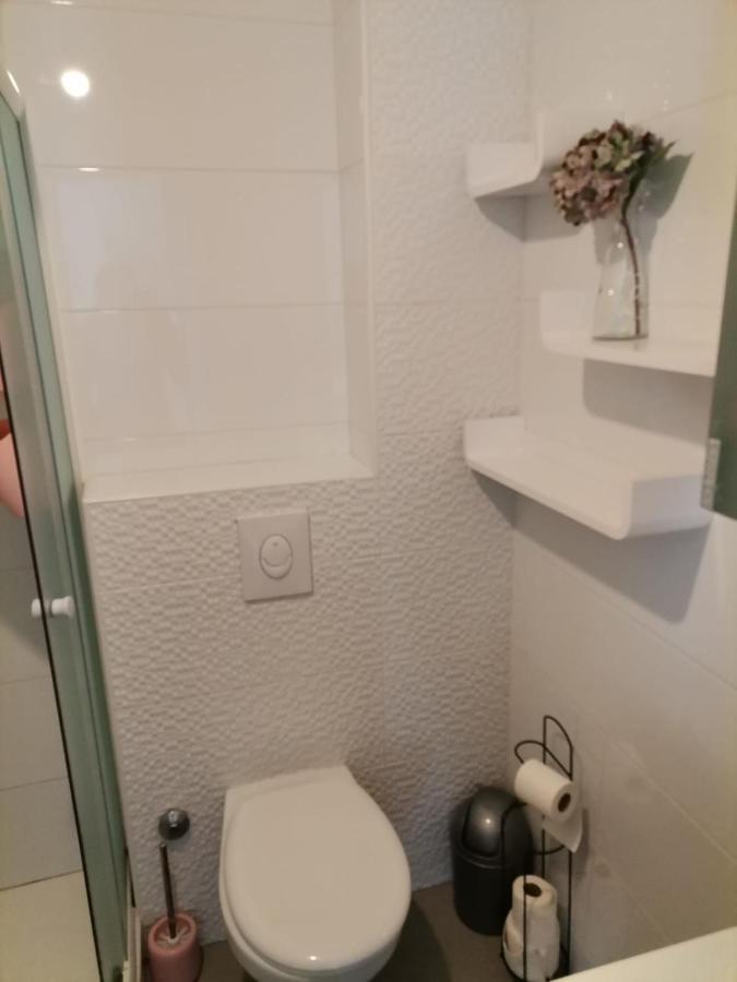 Apartman Rita Lägenhet Makarska Exteriör bild