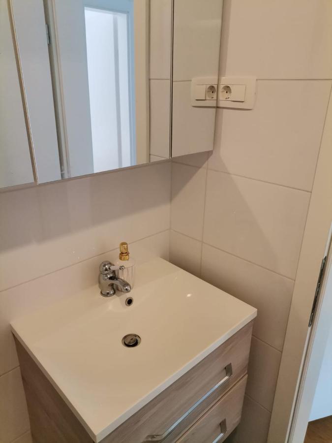 Apartman Rita Lägenhet Makarska Exteriör bild